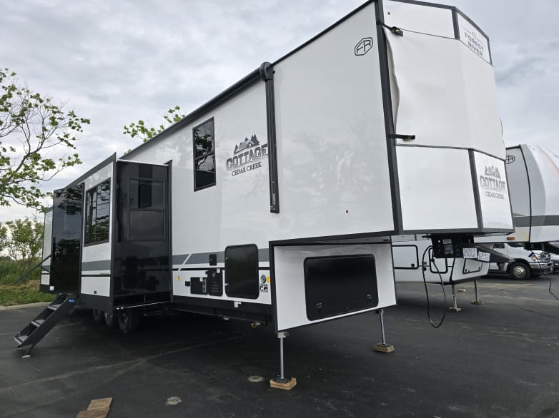 2026 Cottage (Fifth Wheel) 413FWC Park Trailer