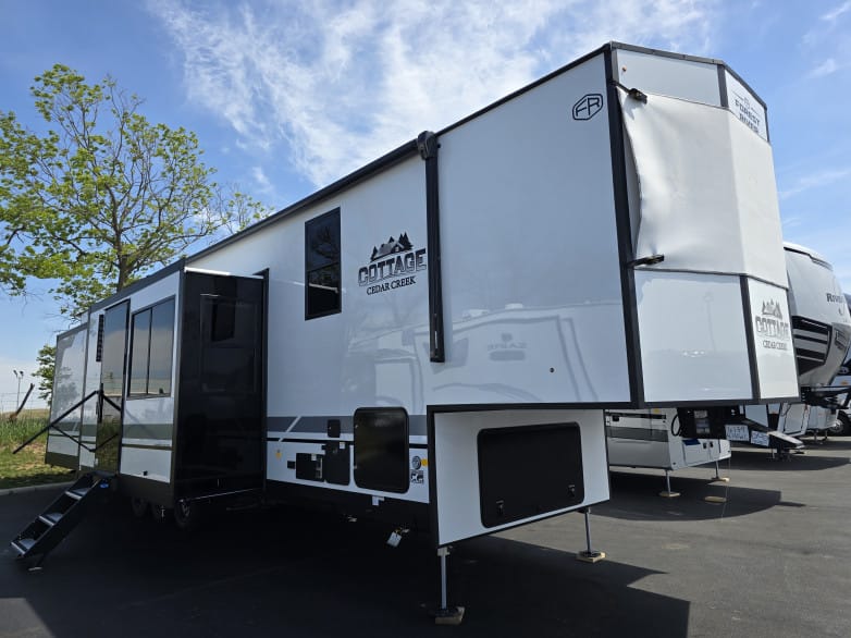 2026 Cottage (Fifth Wheel) 413FWC Park Trailer photo 1