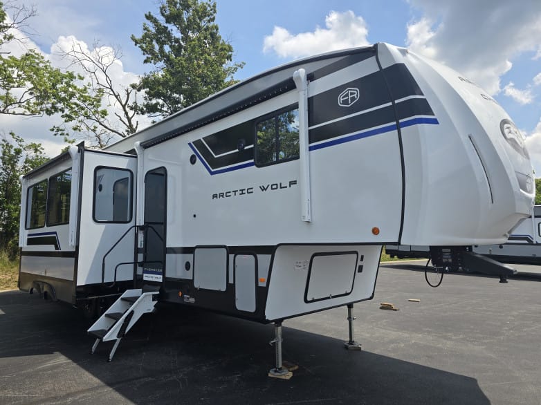 2027 Arctic Wolf 331BH Fifth Wheel