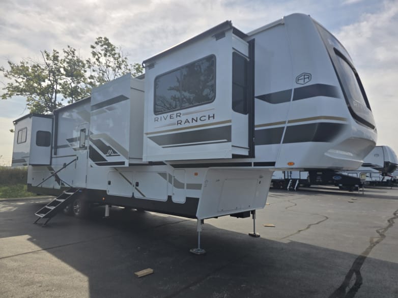2027 River Ranch 396FLL Fifth Wheel